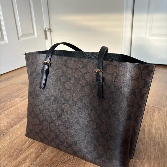 Coach Mollie Tote Bag In Signature
Canvas Black and Brown - Picture 6 of 9